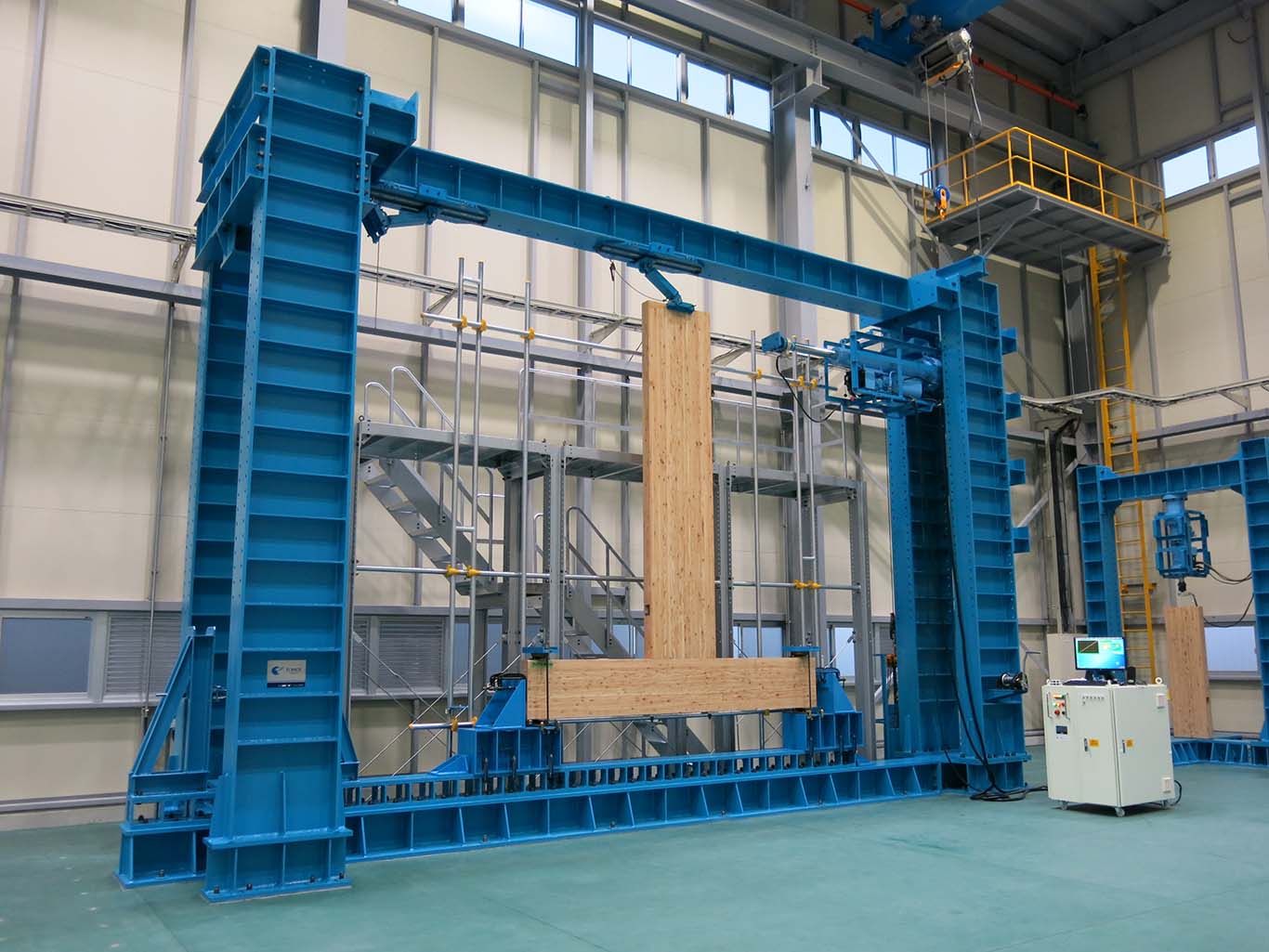 壁せん断試験装置