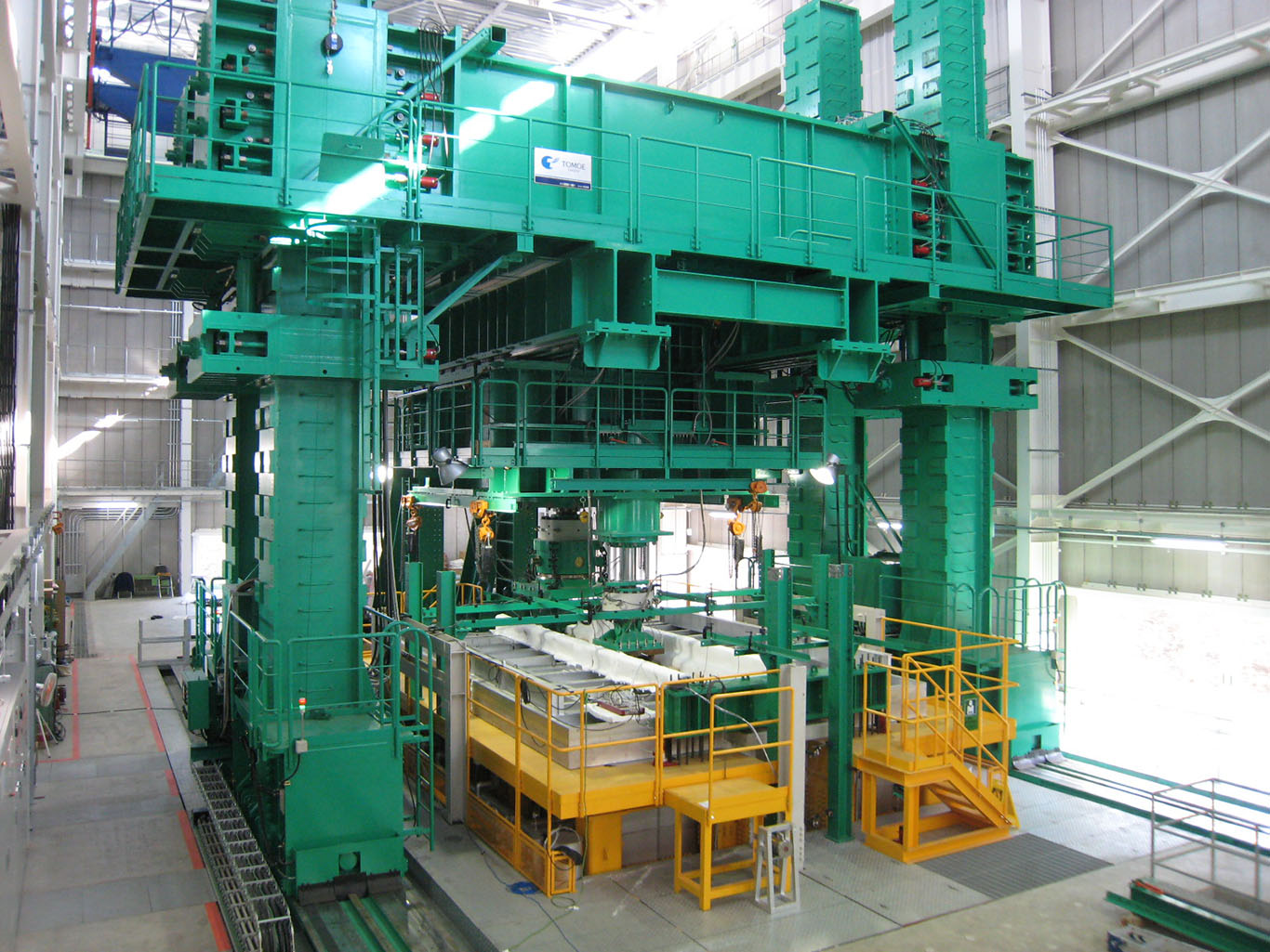 汎用型耐火炉載荷試験装置 