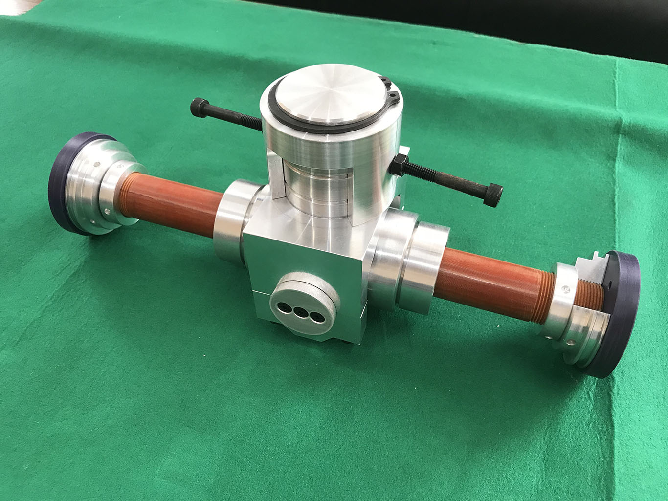 橋梁用マルチスライド摩擦ダンパー